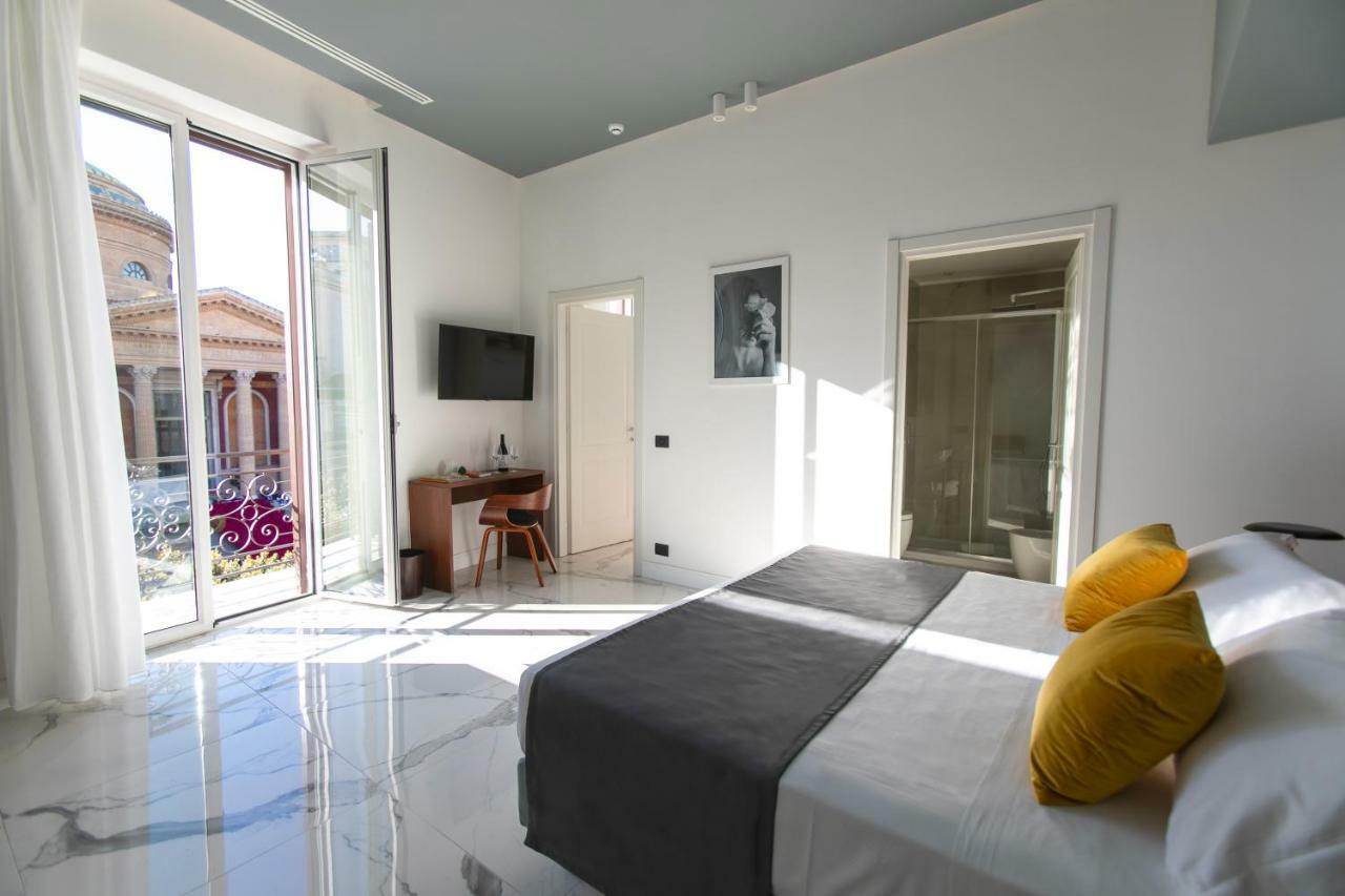Palazzo Sovrana Serviced Luxury Apartments Палермо Екстериор снимка
